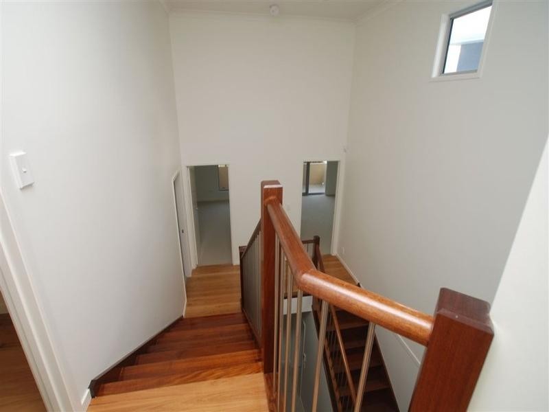 1012 A and B Lakeview Terrace, Benowa QLD 4217