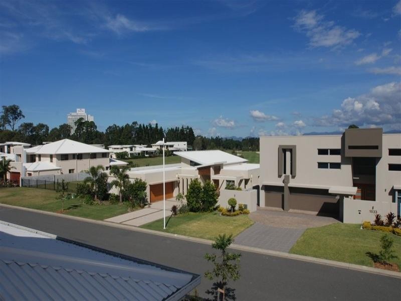 1012 A and B Lakeview Terrace, Benowa QLD 4217