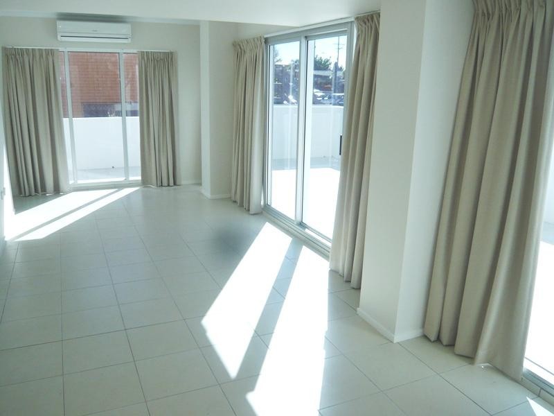 3/2312 Gold Coast Highway, Mermaid Beach QLD 4218