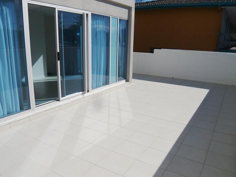 3/2312 Gold Coast Highway, Mermaid Beach QLD 4218