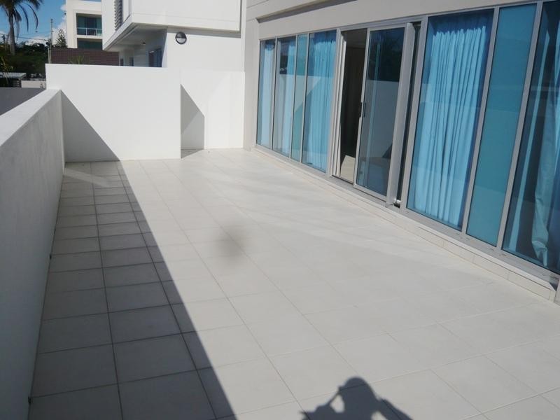 3/2312 Gold Coast Highway, Mermaid Beach QLD 4218