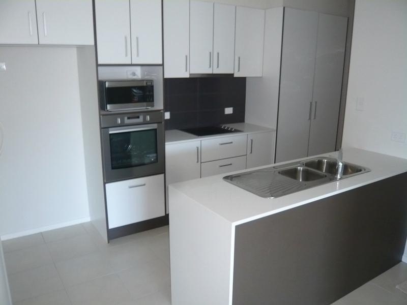 11/2312 Gold Coast Highway, Mermaid Beach QLD 4218