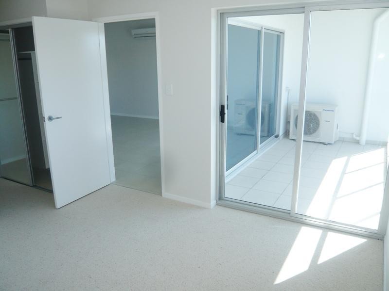 11/2312 Gold Coast Highway, Mermaid Beach QLD 4218