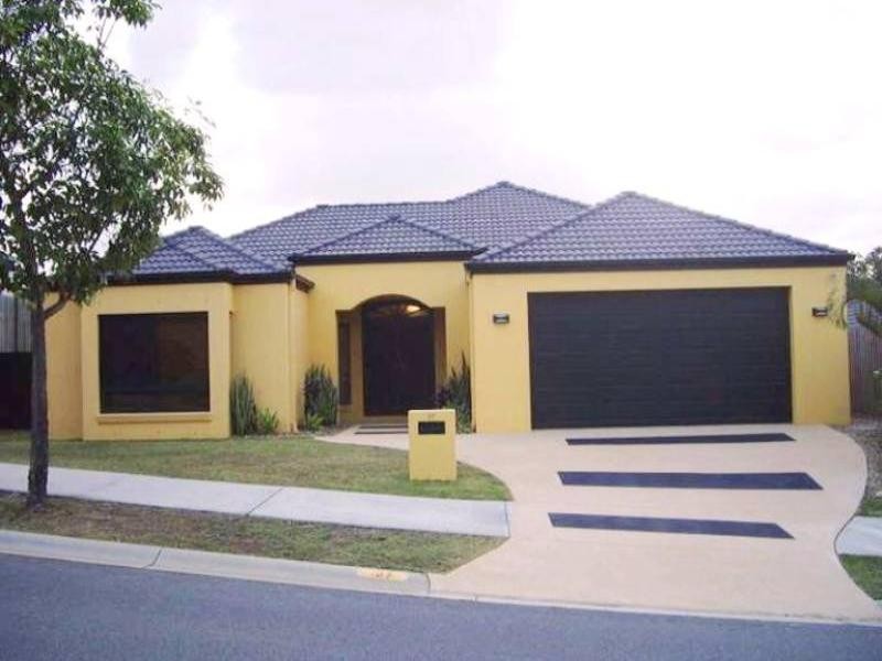 27 Hillridge Crescent, Varsity Lakes QLD 4227