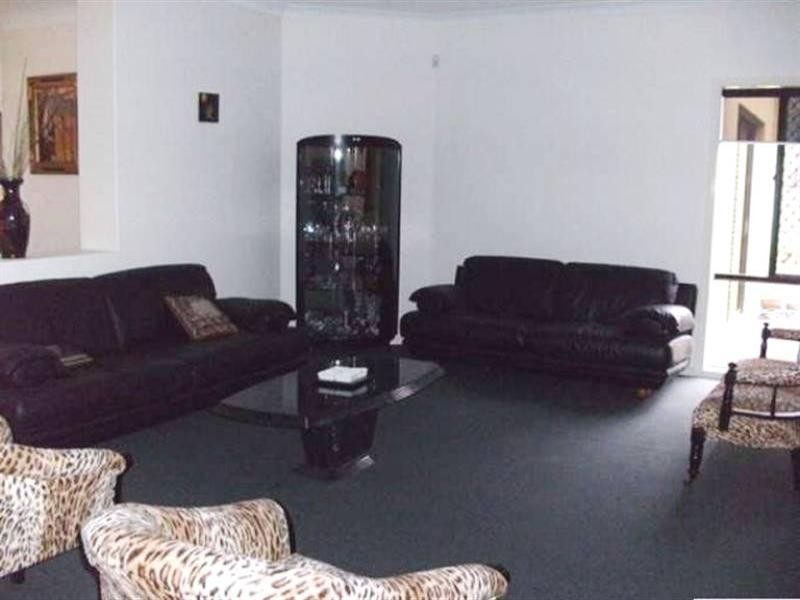 27 Hillridge Crescent, Varsity Lakes QLD 4227