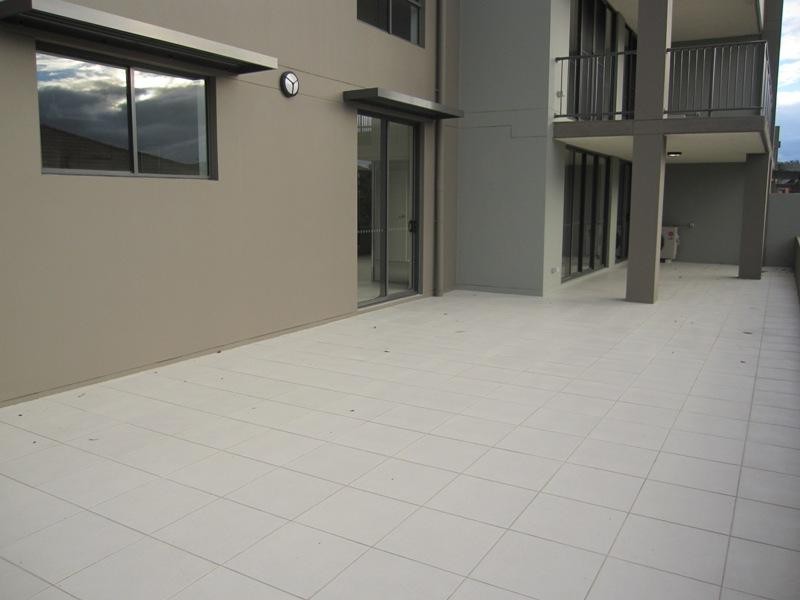 2/1 Acacia Court, Robina QLD 4226