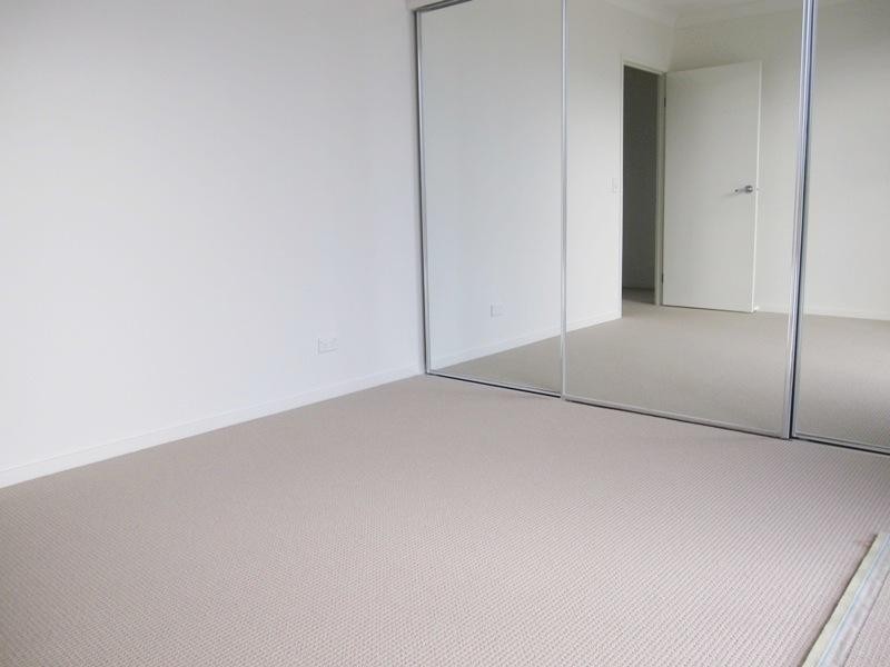 2/1 Acacia Court, Robina QLD 4226