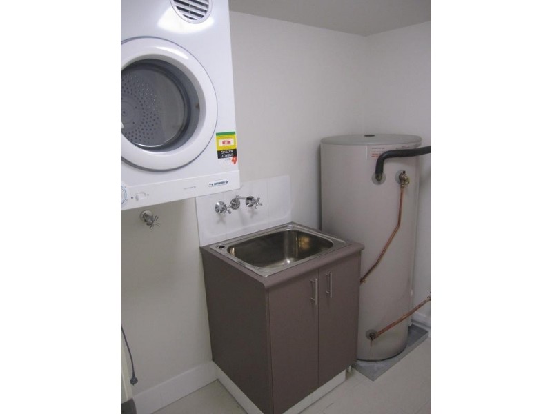 2/1 Acacia Court, Robina QLD 4226