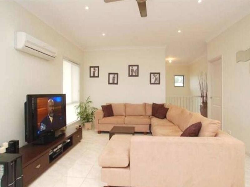 8 Aquarius Street, Reedy Creek QLD 4227