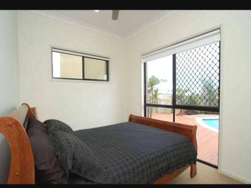 8 Aquarius Street, Reedy Creek QLD 4227