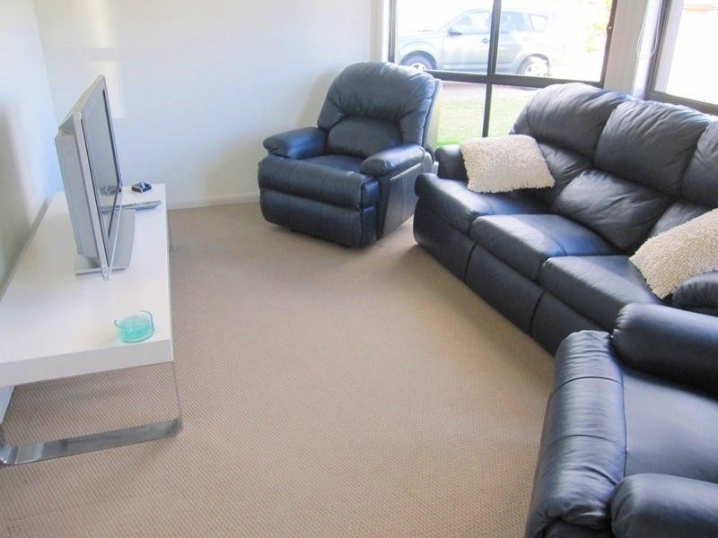 8 Aquarius Street, Reedy Creek QLD 4227