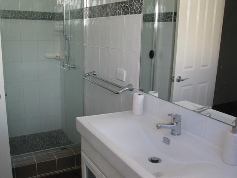 17 Britannia Avenue, Broadbeach QLD 4218