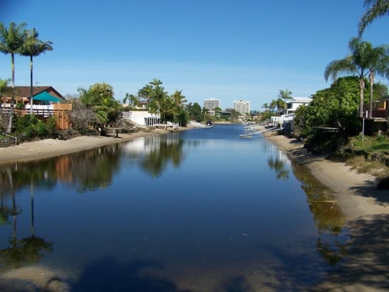 Broadbeach Waters QLD 4218