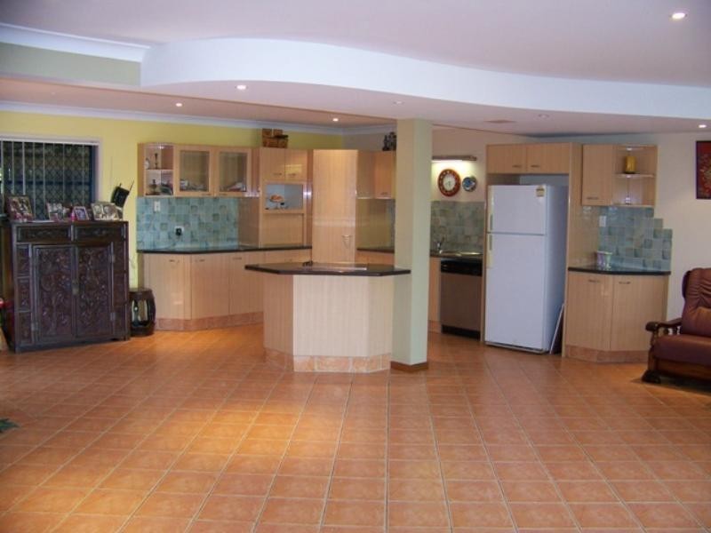 Broadbeach Waters QLD 4218