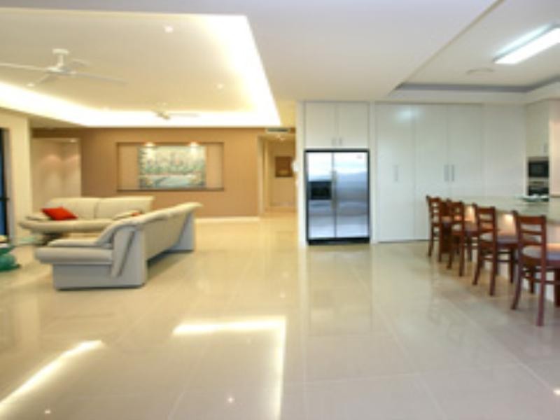 62 Hedges Avenue, Mermaid Beach QLD 4218