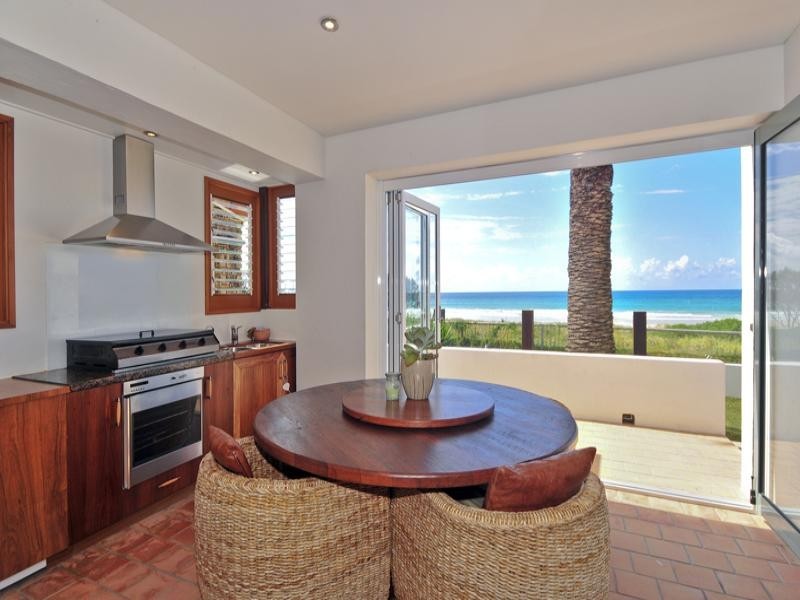 480 The Esplanade, Palm Beach QLD 4221