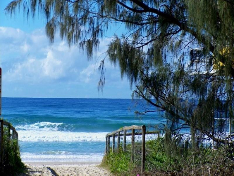 19 ‘Waterline’, 59 Broadbeach Boulevard, Broadbeach QLD 4218