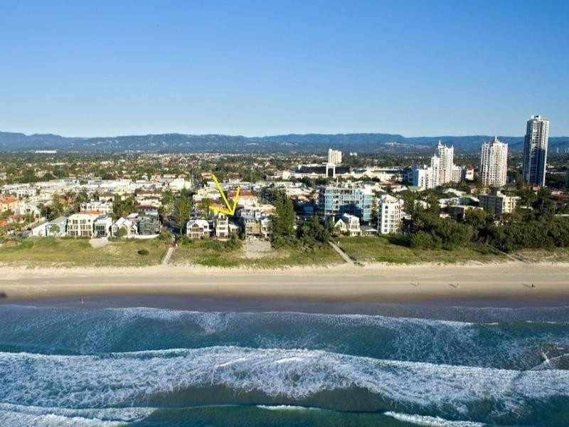 237 Hedges Avenue, Mermaid Beach QLD 4218