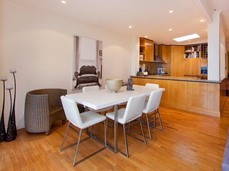 237 Hedges Avenue, Mermaid Beach QLD 4218