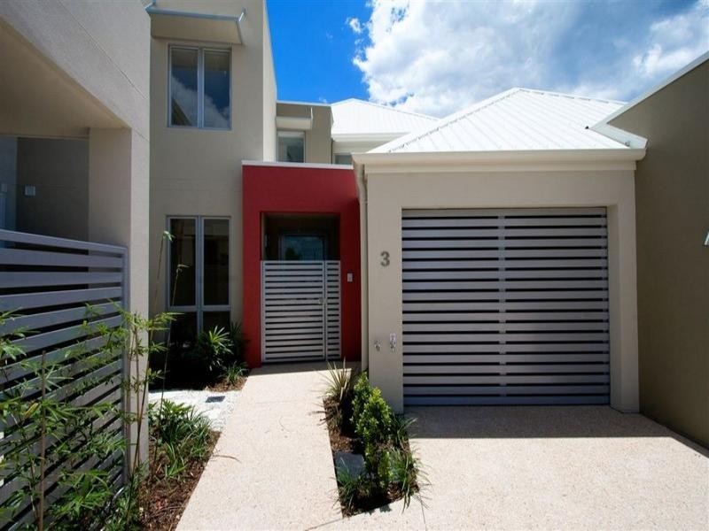 1,2,4/5055 Emerald Islands Drive, Carrara QLD 4211