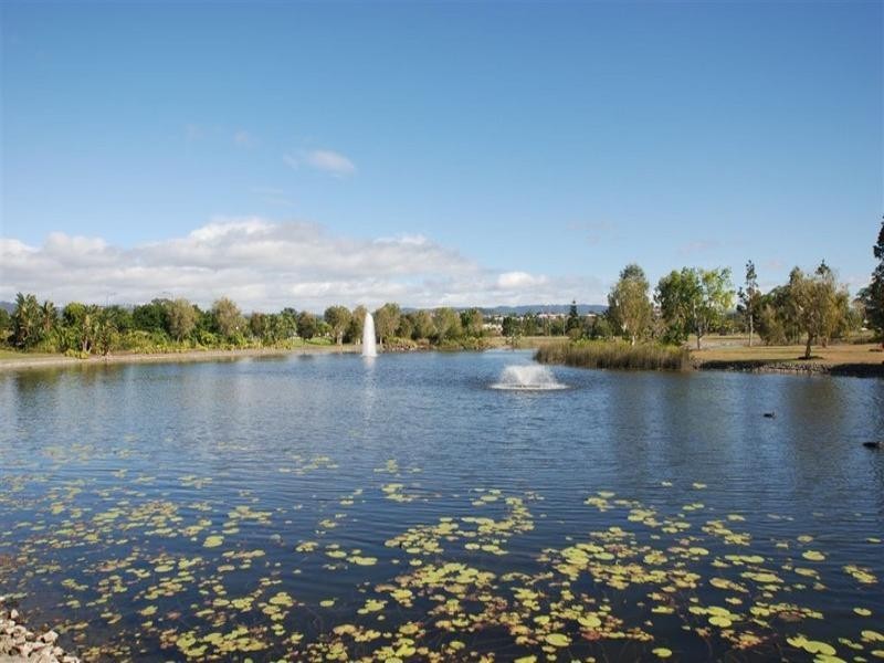 1,2,4/5055 Emerald Islands Drive, Carrara QLD 4211