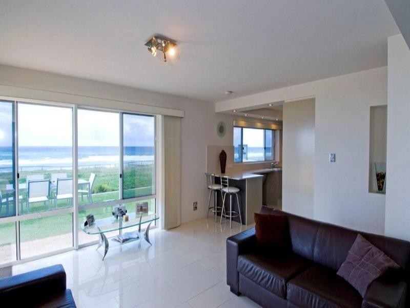 3/163 Hedges Avenue, Mermaid Beach QLD 4218