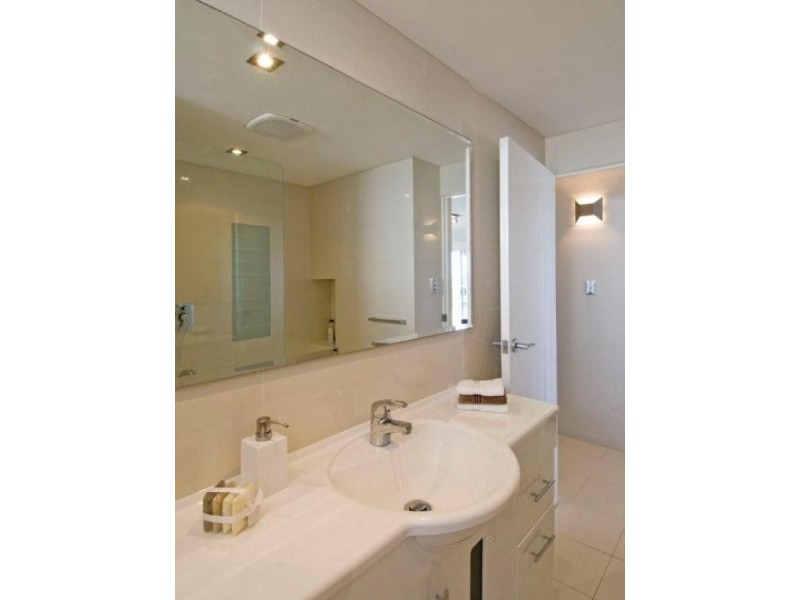 3/163 Hedges Avenue, Mermaid Beach QLD 4218