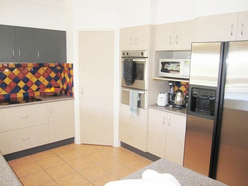 109 Dunlin Drive, Burleigh Waters QLD 4220