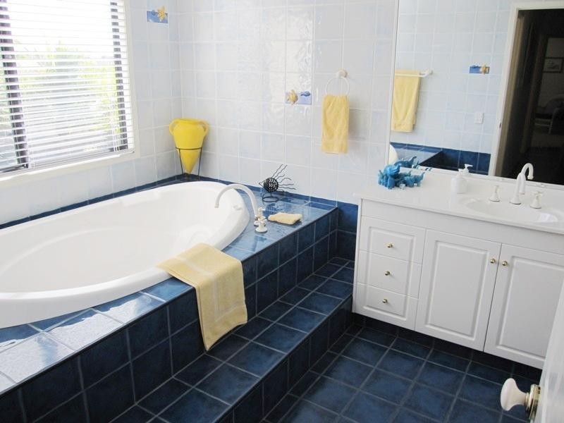 109 Dunlin Drive, Burleigh Waters QLD 4220