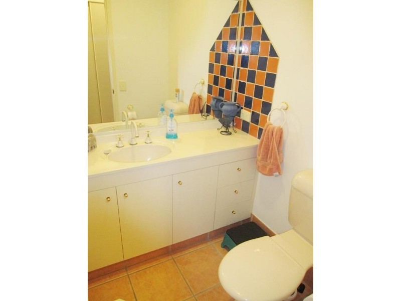 109 Dunlin Drive, Burleigh Waters QLD 4220