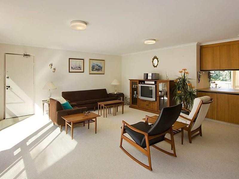 Broadbeach Waters QLD 4218