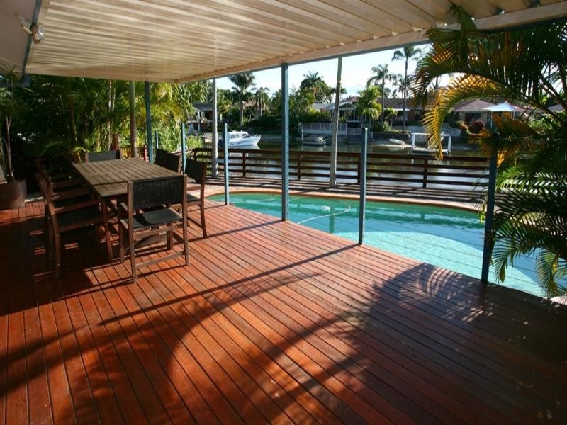 Broadbeach Waters QLD 4218