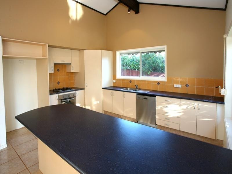 Broadbeach Waters QLD 4218