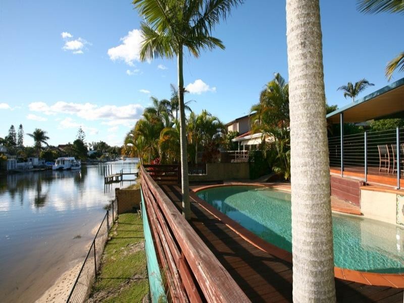 Broadbeach Waters QLD 4218