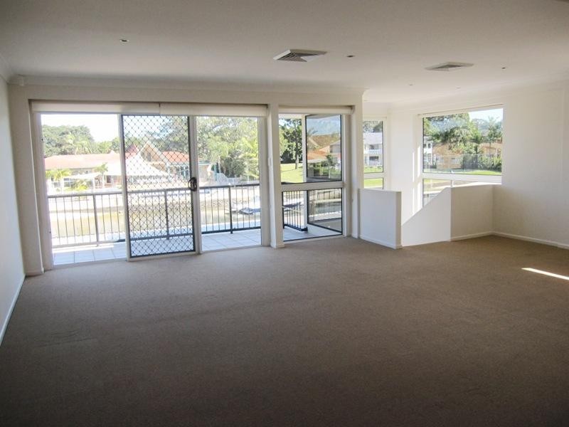 34 Gibraltar Dive, Surfers Paradise QLD 4217