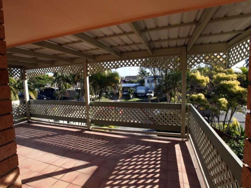 2/101 Dolphin Avenue, Mermaid Beach QLD 4218