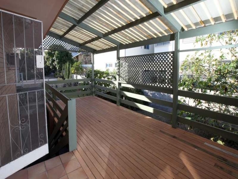 2/101 Dolphin Avenue, Mermaid Beach QLD 4218