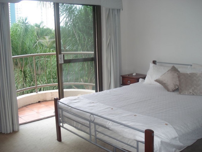 11/22 Wharf Road, Surfers Paradise QLD 4217