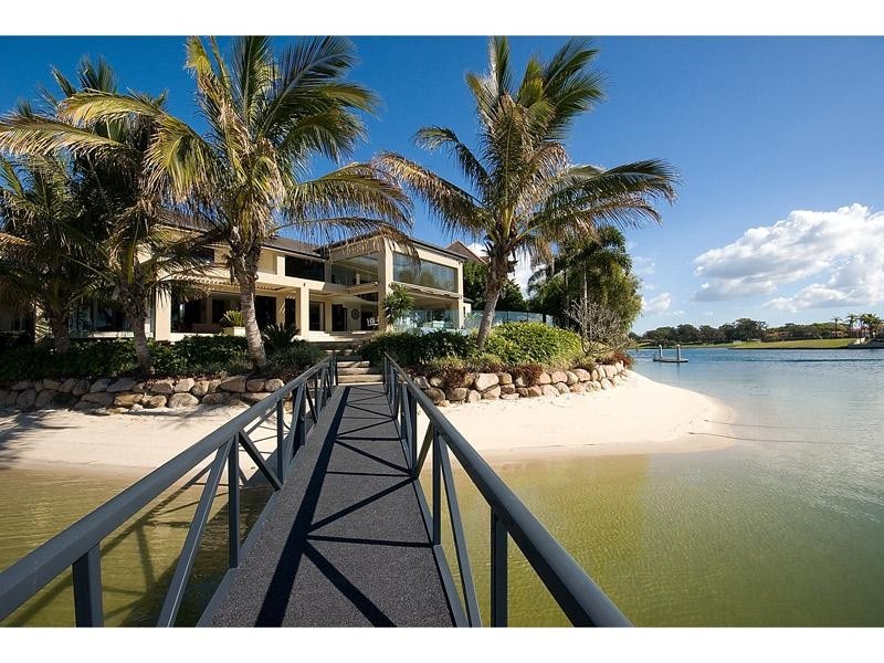 29 Midshipman Court, Main Beach QLD 4217