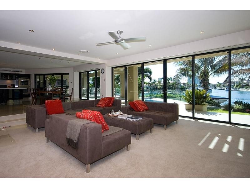 29 Midshipman Court, Main Beach QLD 4217
