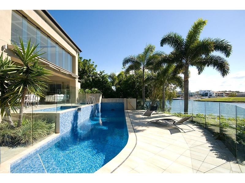 29 Midshipman Court, Main Beach QLD 4217