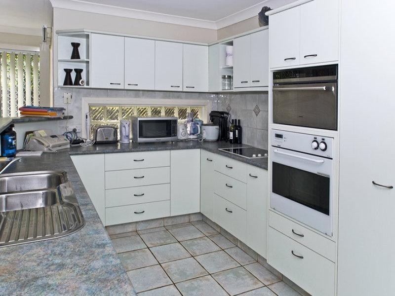 139 Dunlin Drive, Burleigh Waters QLD 4220