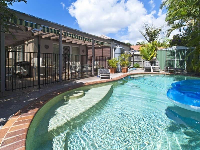 139 Dunlin Drive, Burleigh Waters QLD 4220