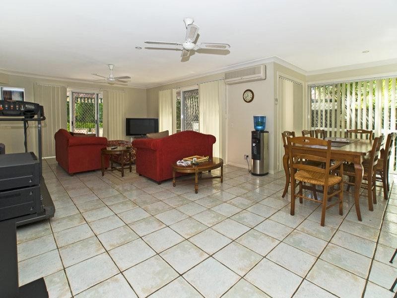 139 Dunlin Drive, Burleigh Waters QLD 4220