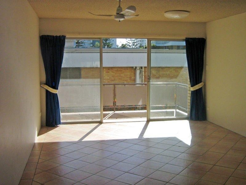 12/29 Old Burleigh Road, Surfers Paradise QLD 4217