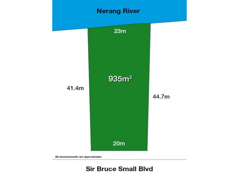 127 Sir Bruce Small Boulevard, Benowa QLD 4217