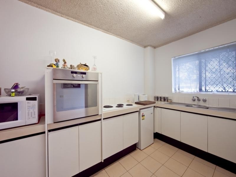 5/9 Old Burleigh Road Nepean Lodge’, Surfers Paradise QLD 4217