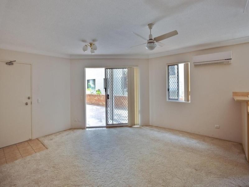 1 ‘Lynda Lodge’ 14 Second Avenue, Broadbeach QLD 4218