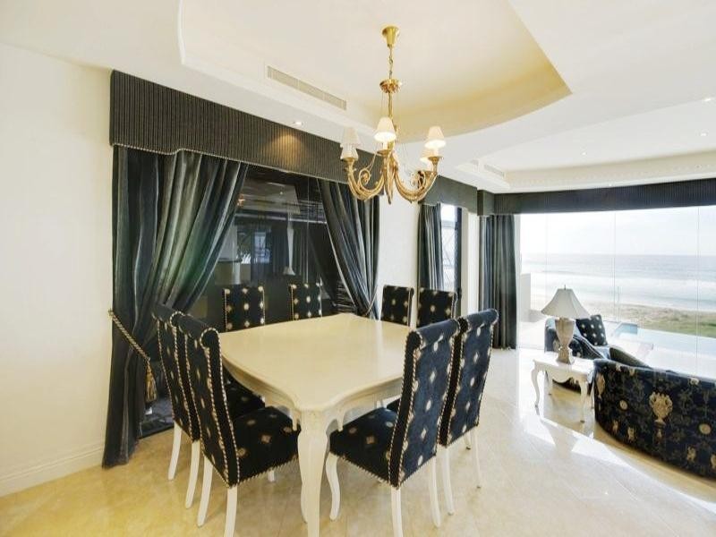 31 Hedges Avenue, Mermaid Beach QLD 4218