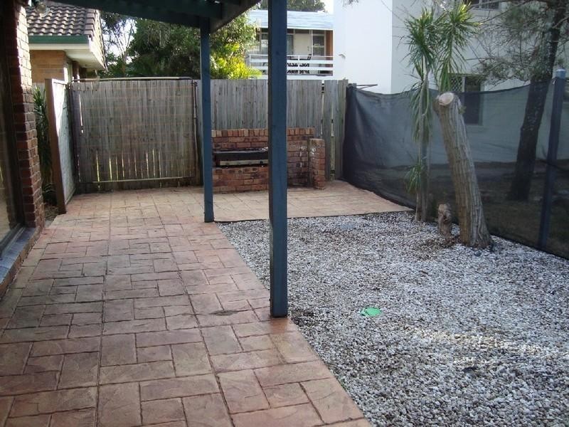 2/39 Seashell Avenue, Mermaid Beach QLD 4218